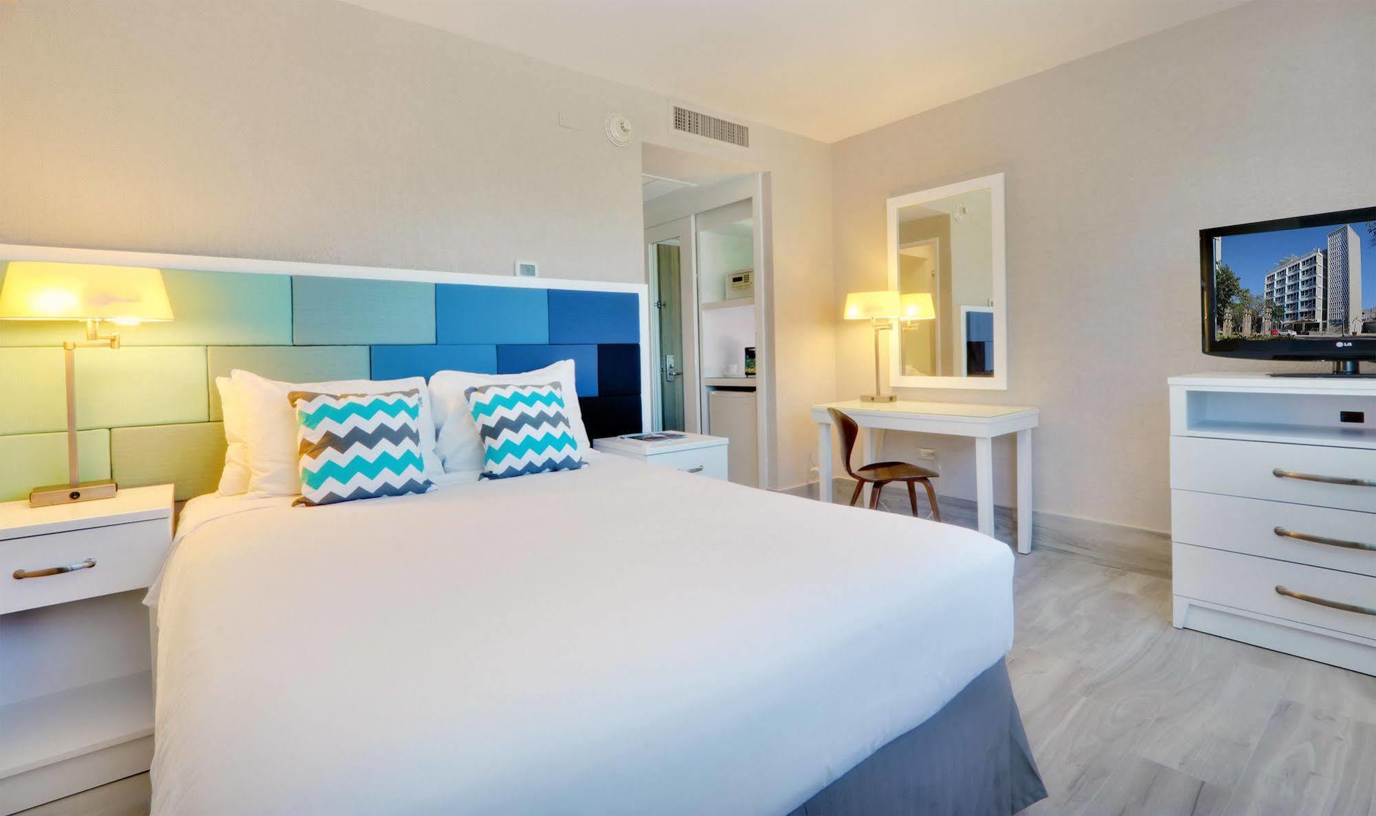 The Wave Hotel Condado San Juan Exterior photo